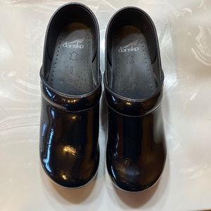 DANSKO professional clogs size 42 wide